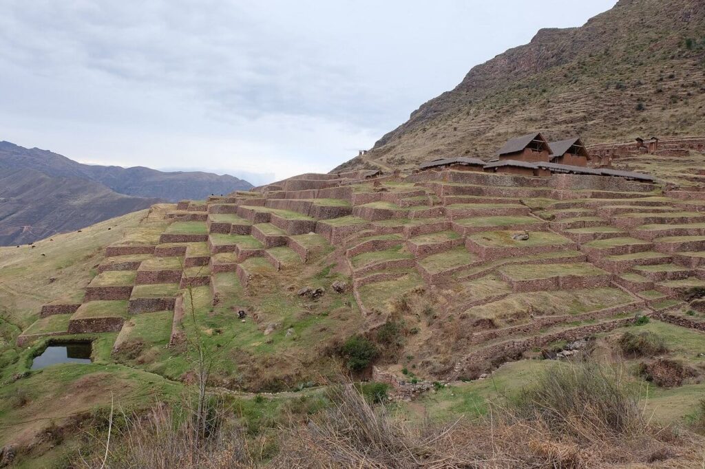 huchuy qosqo ruins