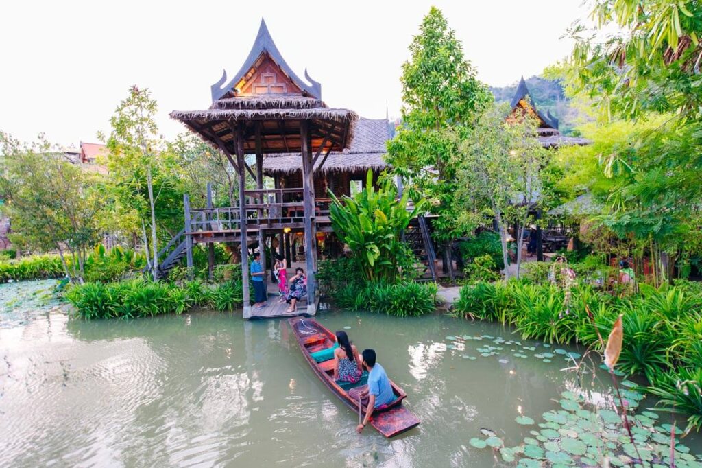 Fantasea Phuket Thailand, Things to do for families in Phuket Fantasea Phuket Thailand, Things to do for families in Phuket