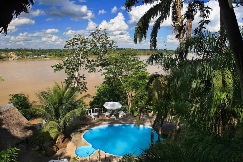 jungle lodge in peru